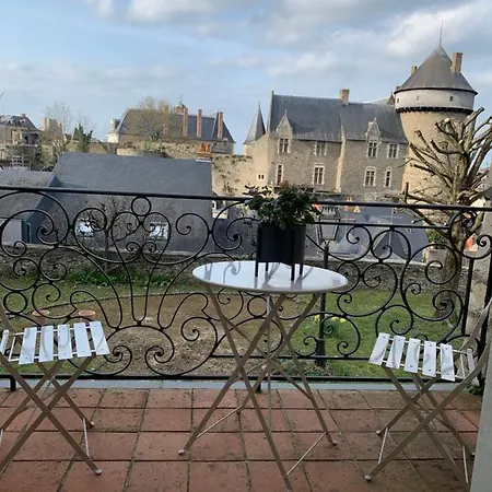 Le Logis Du Vassal Laval (Mayenne)