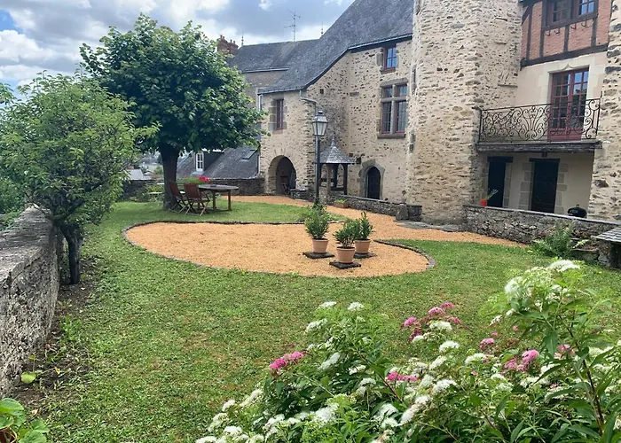 Panzió Le Logis Du Vassal Laval