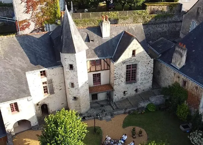 Le Logis Du Vassal Panzió Laval