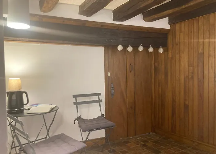 Le Logis Du Vassal Panzió Laval