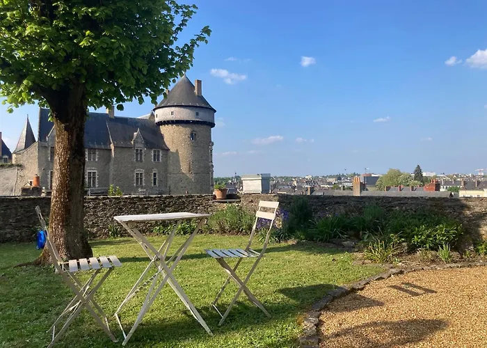 Le Logis Du Vassal Panzió Laval